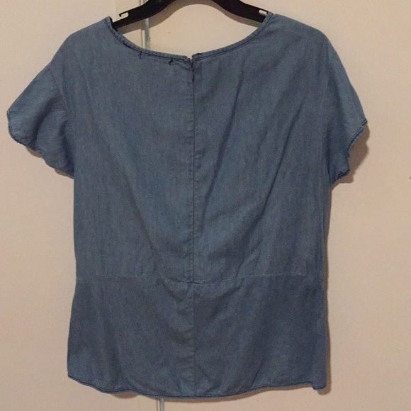 JW Style Blouse - Picture 2 of 10